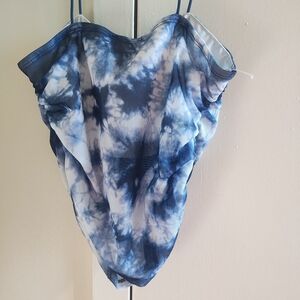Stylish Blue Tie-Dye Swimsuit